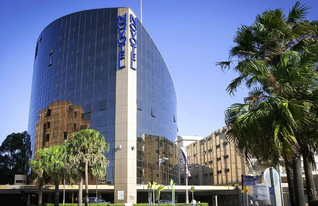 Novotel Sydney Parramatta-1